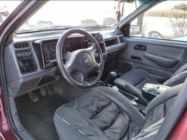 Червоний Форд Сієрра, об'ємом двигуна 2 л та пробігом 777 тис. км за 1050 $, фото 2 на Automoto.ua