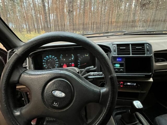 Червоний Форд Сієрра, об'ємом двигуна 2 л та пробігом 3 тис. км за 900 $, фото 6 на Automoto.ua