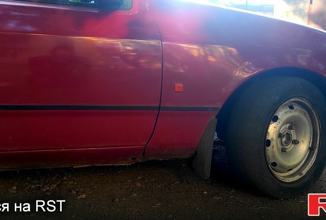 Червоний Форд Сієрра, об'ємом двигуна 1.8 л та пробігом 0 тис. км за 1000 $, фото 9 на Automoto.ua