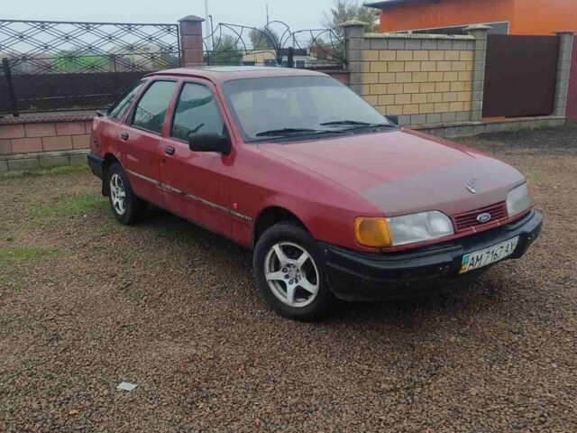 Красный Форд Сиерра, объемом двигателя 2 л и пробегом 500 тыс. км за 650 $, фото 1 на Automoto.ua