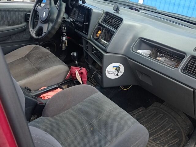 Красный Форд Сиерра, объемом двигателя 2 л и пробегом 93 тыс. км за 1500 $, фото 7 на Automoto.ua