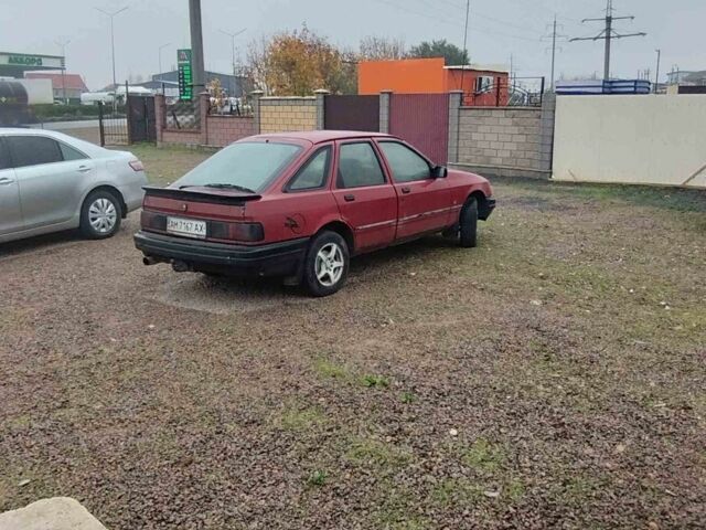 Красный Форд Сиерра, объемом двигателя 2 л и пробегом 500 тыс. км за 650 $, фото 2 на Automoto.ua