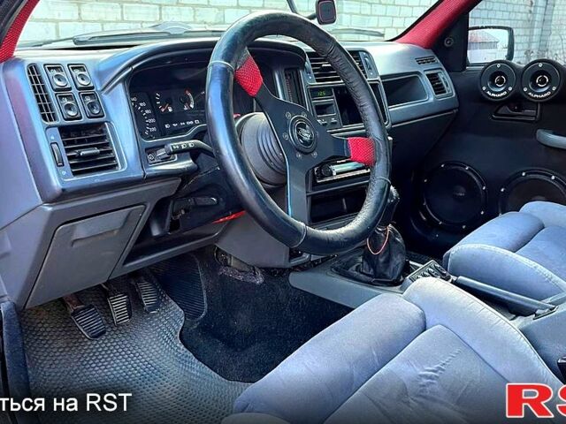 Красный Форд Сиерра, объемом двигателя 2 л и пробегом 0 тыс. км за 2500 $, фото 10 на Automoto.ua