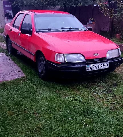Червоний Форд Сієрра, об'ємом двигуна 1.8 л та пробігом 320 тис. км за 900 $, фото 1 на Automoto.ua