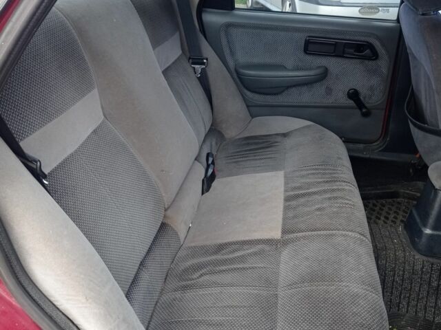 Красный Форд Сиерра, объемом двигателя 2 л и пробегом 93 тыс. км за 1500 $, фото 8 на Automoto.ua