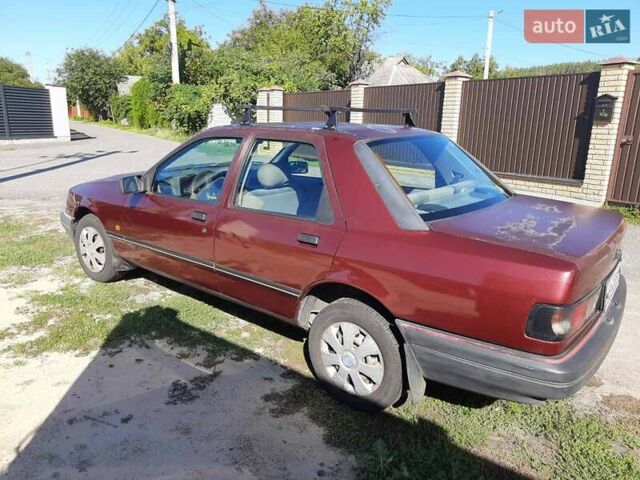 Красный Форд Сиерра, объемом двигателя 1.6 л и пробегом 250 тыс. км за 1500 $, фото 1 на Automoto.ua