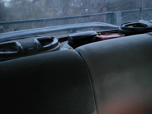 Червоний Форд Сієрра, об'ємом двигуна 2 л та пробігом 200 тис. км за 1500 $, фото 6 на Automoto.ua