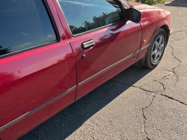 Червоний Форд Сієрра, об'ємом двигуна 2 л та пробігом 1 тис. км за 750 $, фото 5 на Automoto.ua