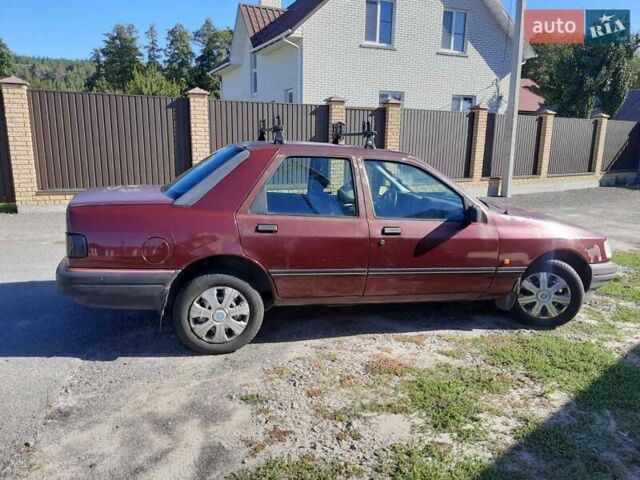 Красный Форд Сиерра, объемом двигателя 1.6 л и пробегом 250 тыс. км за 1500 $, фото 2 на Automoto.ua