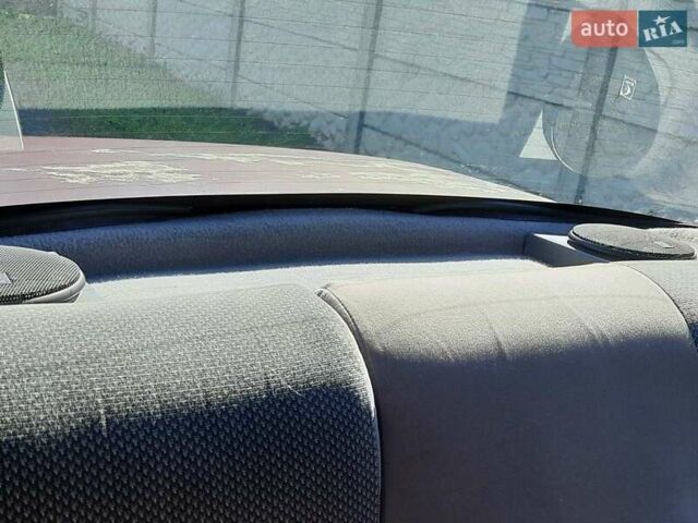 Красный Форд Сиерра, объемом двигателя 1.6 л и пробегом 250 тыс. км за 1500 $, фото 16 на Automoto.ua