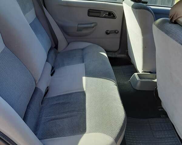 Красный Форд Сиерра, объемом двигателя 1.6 л и пробегом 250 тыс. км за 1500 $, фото 14 на Automoto.ua