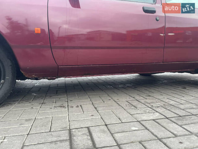 Красный Форд Сиерра, объемом двигателя 1.6 л и пробегом 150 тыс. км за 2400 $, фото 2 на Automoto.ua