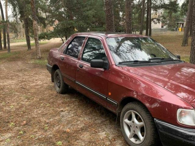Красный Форд Сиерра, объемом двигателя 2 л и пробегом 200 тыс. км за 1500 $, фото 1 на Automoto.ua