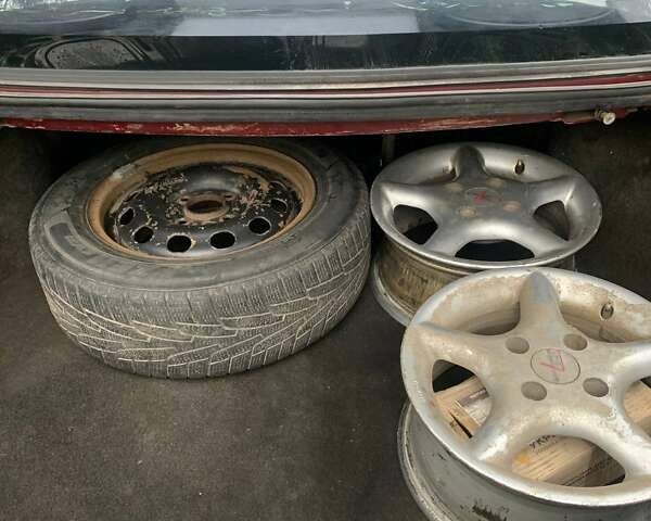 Красный Форд Сиерра, объемом двигателя 1.99 л и пробегом 250 тыс. км за 1500 $, фото 11 на Automoto.ua