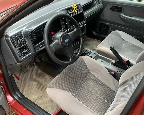 Красный Форд Сиерра, объемом двигателя 1.99 л и пробегом 250 тыс. км за 1500 $, фото 9 на Automoto.ua