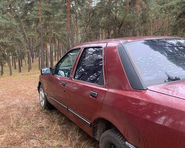 Красный Форд Сиерра, объемом двигателя 1.99 л и пробегом 250 тыс. км за 1500 $, фото 5 на Automoto.ua