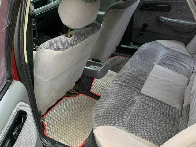 Красный Форд Сиерра, объемом двигателя 2 л и пробегом 200 тыс. км за 1500 $, фото 6 на Automoto.ua