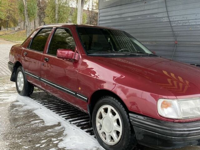 Красный Форд Сиерра, объемом двигателя 2 л и пробегом 350 тыс. км за 1100 $, фото 6 на Automoto.ua