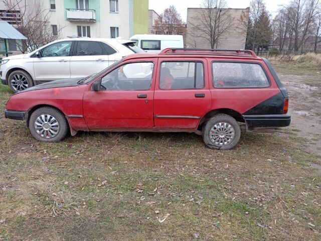 Красный Форд Сиерра, объемом двигателя 1.6 л и пробегом 100 тыс. км за 617 $, фото 3 на Automoto.ua