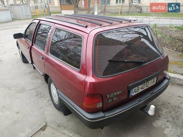 Червоний Форд Сієрра, об'ємом двигуна 1.8 л та пробігом 250 тис. км за 1800 $, фото 1 на Automoto.ua