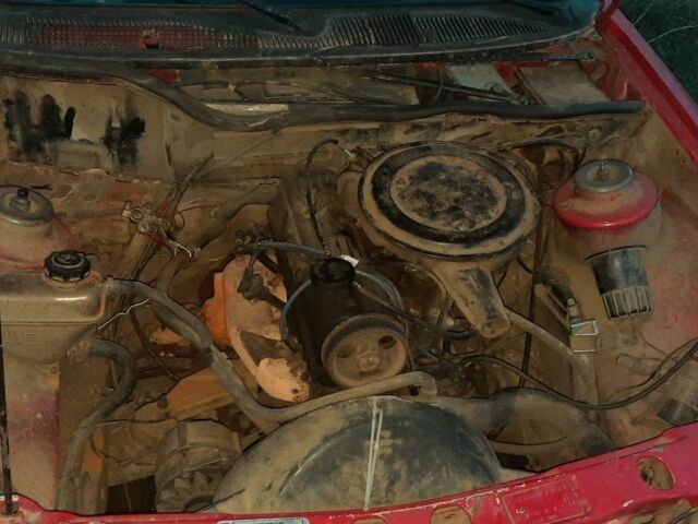 Красный Форд Сиерра, объемом двигателя 2 л и пробегом 270 тыс. км за 500 $, фото 3 на Automoto.ua