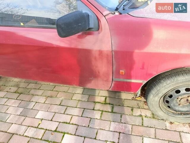 Красный Форд Сиерра, объемом двигателя 1 л и пробегом 325 тыс. км за 600 $, фото 3 на Automoto.ua