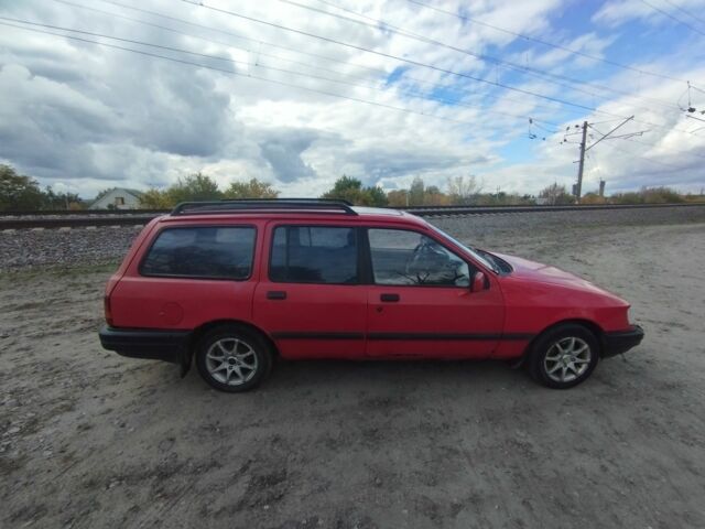 Красный Форд Сиерра, объемом двигателя 2.3 л и пробегом 250 тыс. км за 900 $, фото 2 на Automoto.ua