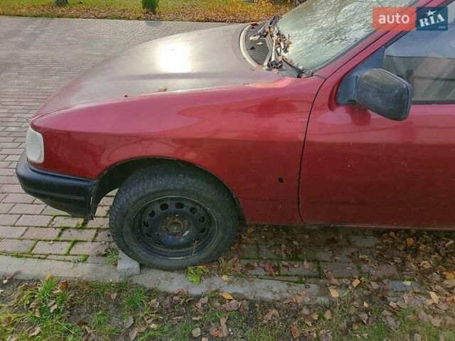 Красный Форд Сиерра, объемом двигателя 1 л и пробегом 325 тыс. км за 600 $, фото 6 на Automoto.ua