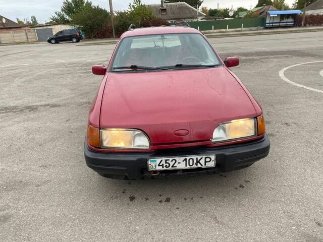 Красный Форд Сиерра, объемом двигателя 1.8 л и пробегом 150 тыс. км за 799 $, фото 4 на Automoto.ua