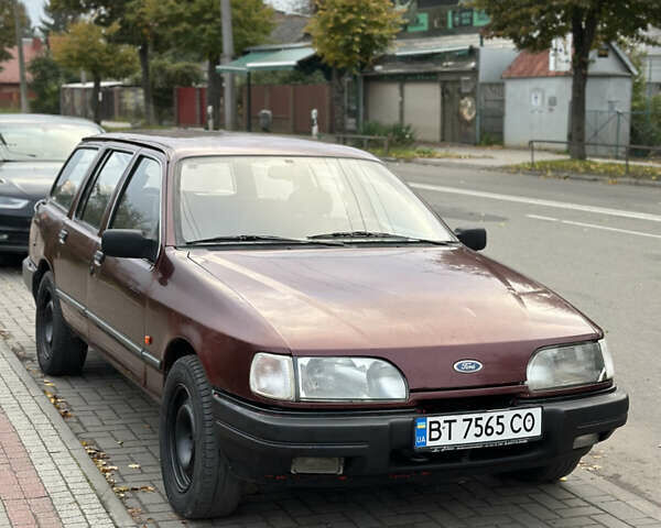 Красный Форд Сиерра, объемом двигателя 2.3 л и пробегом 350 тыс. км за 1350 $, фото 1 на Automoto.ua