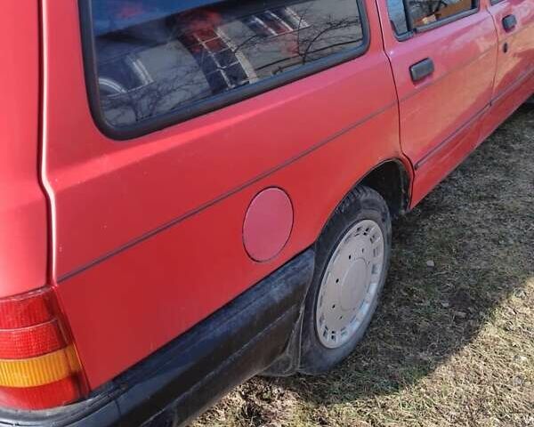 Червоний Форд Сієрра, об'ємом двигуна 2 л та пробігом 450 тис. км за 1050 $, фото 5 на Automoto.ua