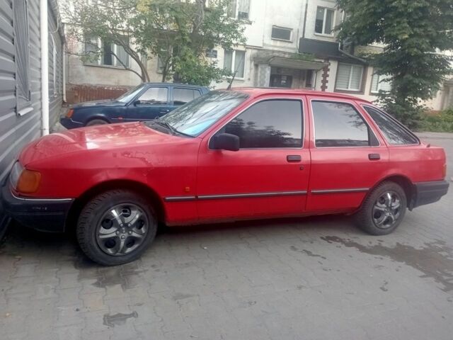 Красный Форд Сиерра, объемом двигателя 1.8 л и пробегом 200 тыс. км за 1600 $, фото 2 на Automoto.ua