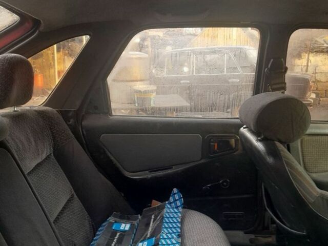 Красный Форд Сиерра, объемом двигателя 1.8 л и пробегом 195 тыс. км за 12 $, фото 6 на Automoto.ua