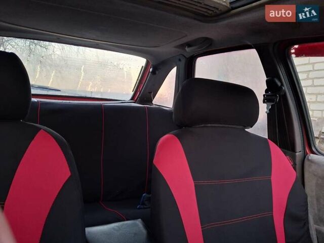 Красный Форд Сиерра, объемом двигателя 1.6 л и пробегом 250 тыс. км за 1000 $, фото 7 на Automoto.ua