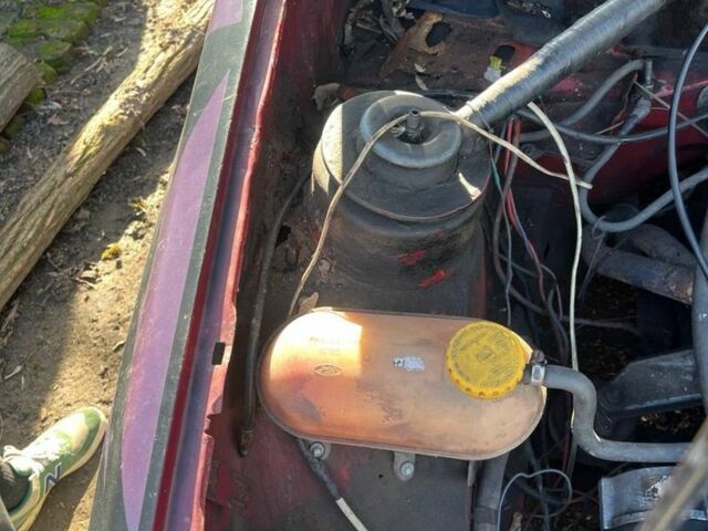 Красный Форд Сиерра, объемом двигателя 1.8 л и пробегом 195 тыс. км за 12 $, фото 11 на Automoto.ua