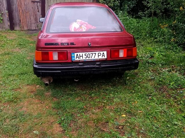 Красный Форд Сиерра, объемом двигателя 2 л и пробегом 222 тыс. км за 1080 $, фото 4 на Automoto.ua