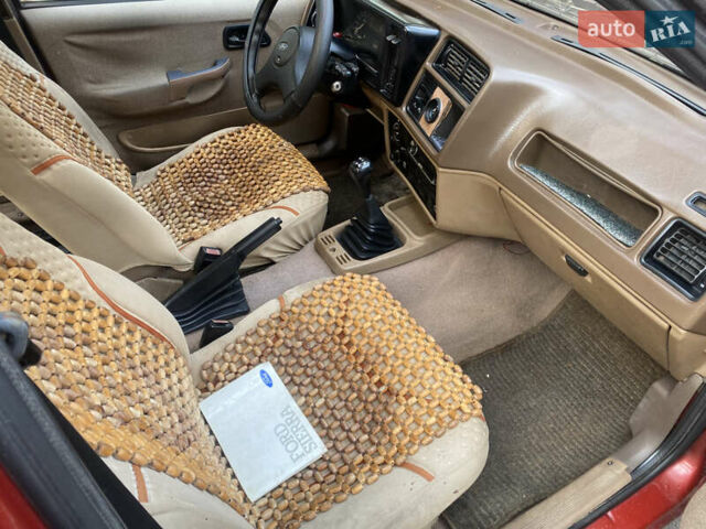 Красный Форд Сиерра, объемом двигателя 1.6 л и пробегом 200 тыс. км за 1450 $, фото 16 на Automoto.ua