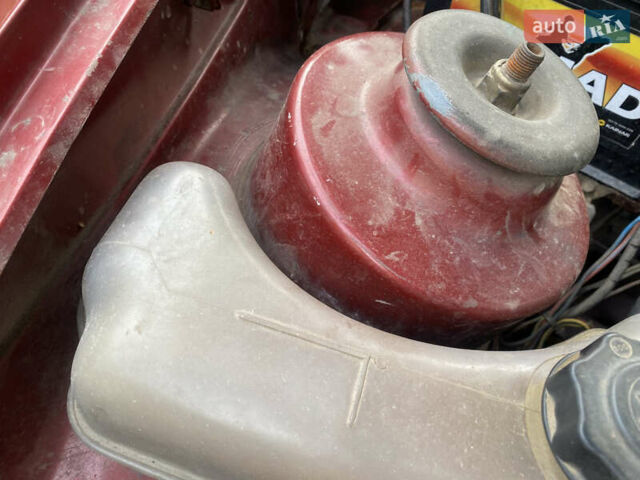 Красный Форд Сиерра, объемом двигателя 1.6 л и пробегом 200 тыс. км за 1450 $, фото 11 на Automoto.ua