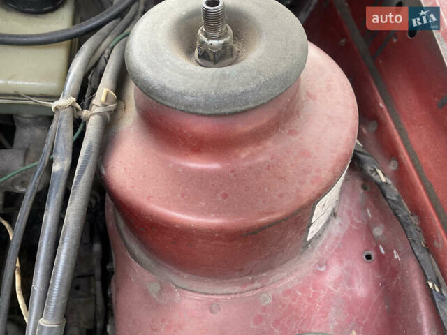 Красный Форд Сиерра, объемом двигателя 1.6 л и пробегом 200 тыс. км за 1450 $, фото 12 на Automoto.ua