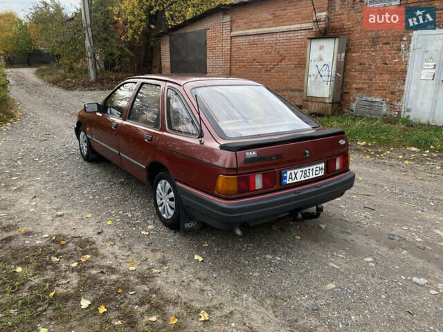 Красный Форд Сиерра, объемом двигателя 1.6 л и пробегом 200 тыс. км за 1450 $, фото 4 на Automoto.ua