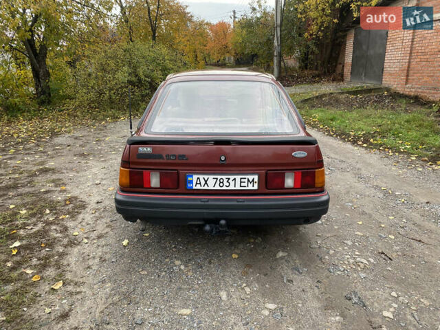 Красный Форд Сиерра, объемом двигателя 1.6 л и пробегом 200 тыс. км за 1450 $, фото 5 на Automoto.ua