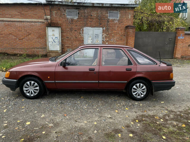 Красный Форд Сиерра, объемом двигателя 1.6 л и пробегом 200 тыс. км за 1450 $, фото 2 на Automoto.ua