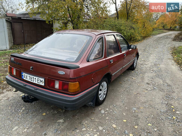 Красный Форд Сиерра, объемом двигателя 1.6 л и пробегом 200 тыс. км за 1450 $, фото 10 на Automoto.ua