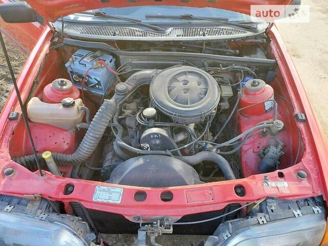 Червоний Форд Сієрра, об'ємом двигуна 1.6 л та пробігом 140 тис. км за 1800 $, фото 18 на Automoto.ua