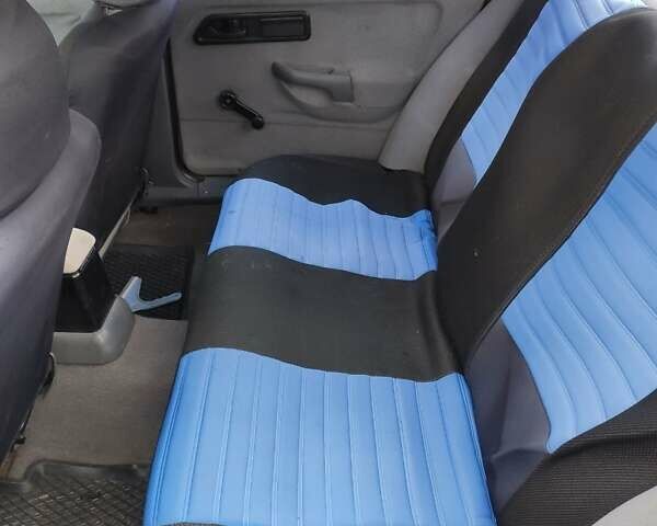 Форд Сієрра 1989 у Житомирі на Automoto.ua Червоний Форд Сієрра, об'ємом двигуна 2 л та пробігом 60 тис. км за 1196 $, фото 7 на Automoto.ua