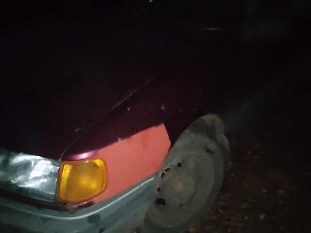 Красный Форд Сиерра, объемом двигателя 0 л и пробегом 90 тыс. км за 642 $, фото 1 на Automoto.ua