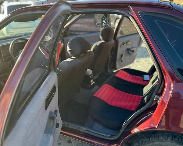 Красный Форд Сиерра, объемом двигателя 2 л и пробегом 632 тыс. км за 1350 $, фото 10 на Automoto.ua