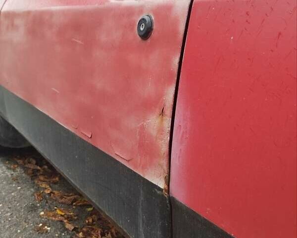 Форд Сієрра 1989 у Житомирі на Automoto.ua Червоний Форд Сієрра, об'ємом двигуна 2 л та пробігом 60 тис. км за 1196 $, фото 10 на Automoto.ua