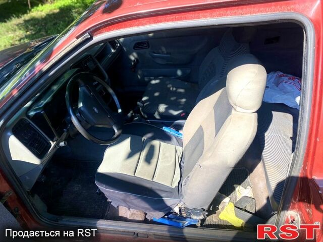 Форд Сиерра, объемом двигателя 1.6 л и пробегом 40 тыс. км за 440 $, фото 6 на Automoto.ua