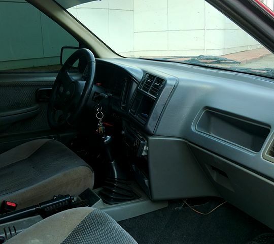 Форд Сиерра, объемом двигателя 1.6 л и пробегом 479 тыс. км за 1200 $, фото 3 на Automoto.ua